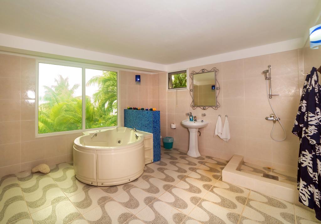 Royal Palm Holiday Apartment Méro 外观 照片