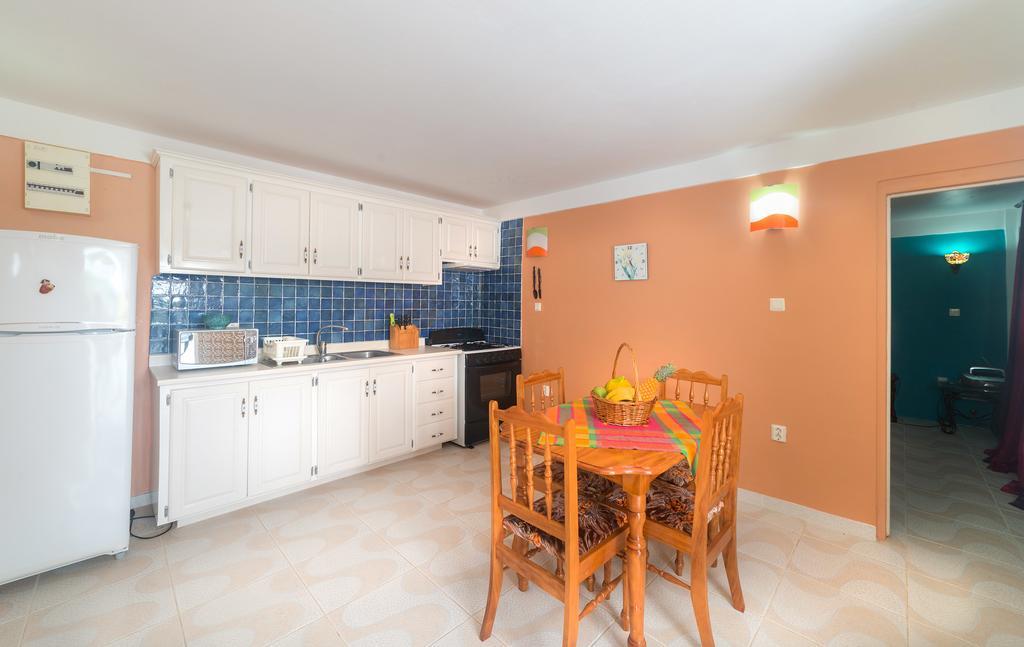 Royal Palm Holiday Apartment Méro 外观 照片