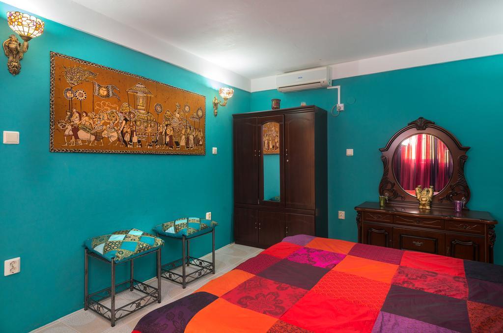 Royal Palm Holiday Apartment Méro 外观 照片
