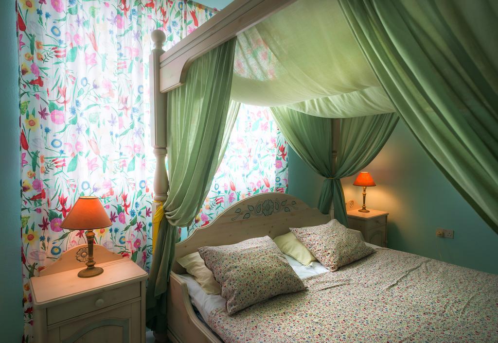 Royal Palm Holiday Apartment Méro 外观 照片