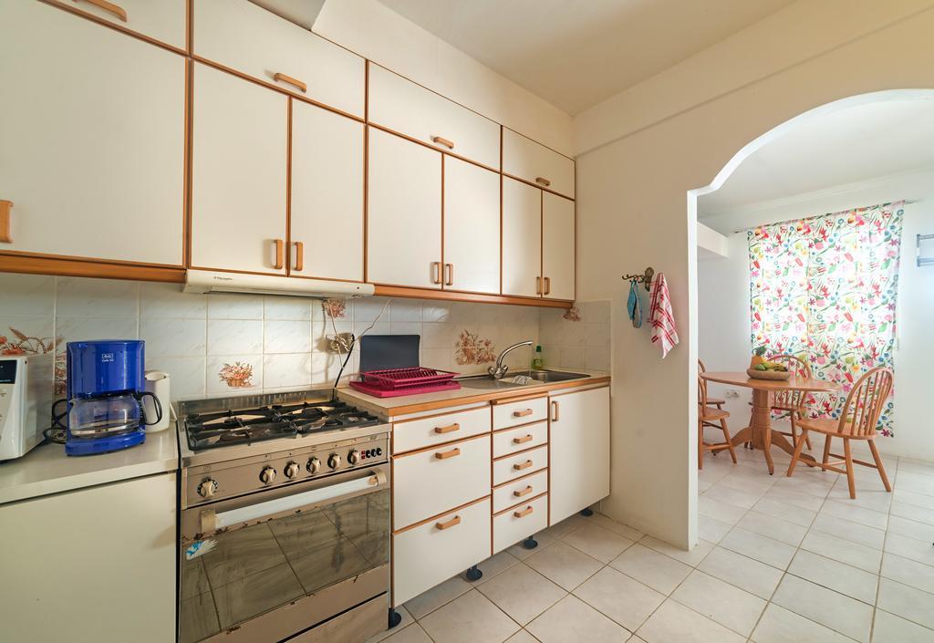 Royal Palm Holiday Apartment Méro 外观 照片