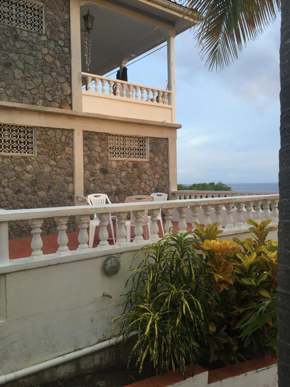 Royal Palm Holiday Apartment Méro 外观 照片